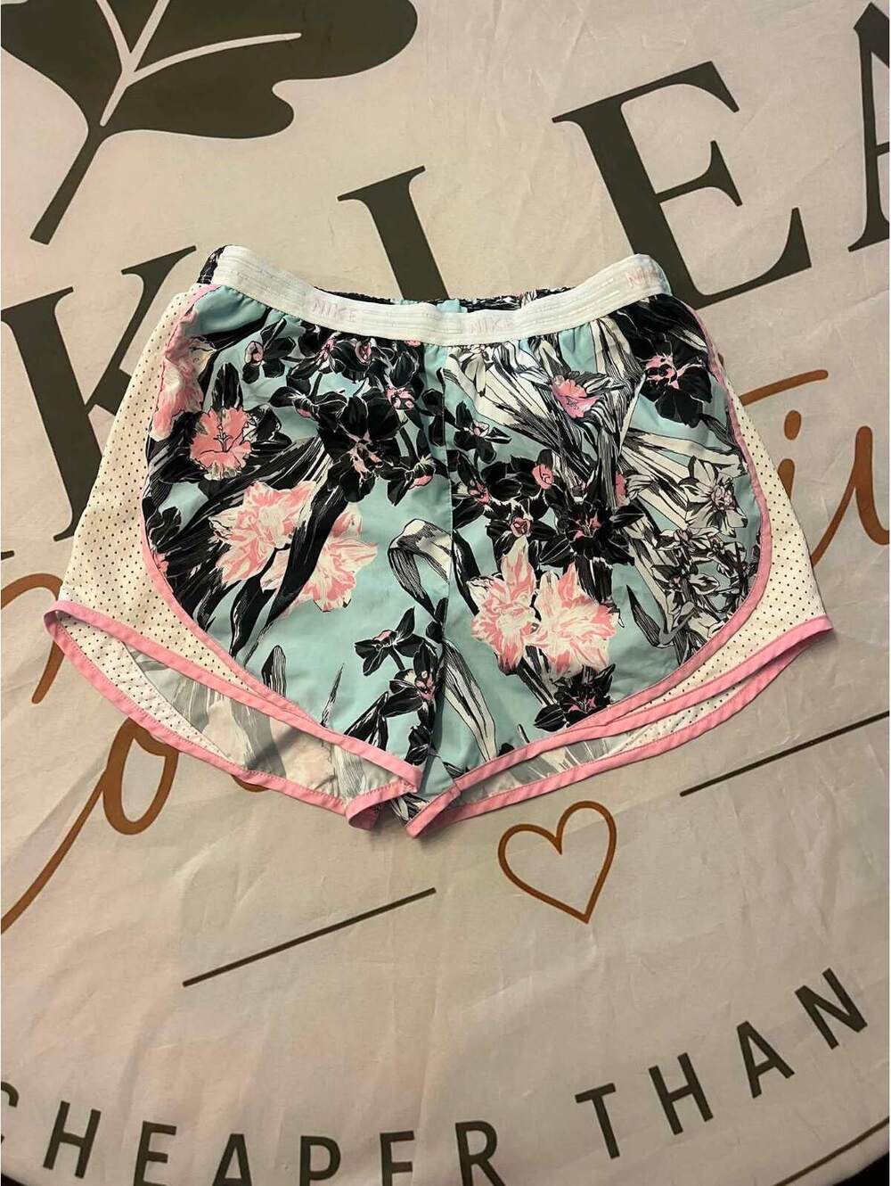 Nike Dri-FIT Floral Print Athletic Shorts Size Small